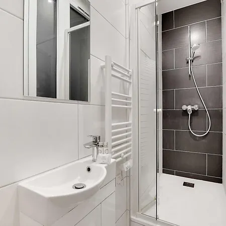 Chic - 3br 10p - Gare De L'est Republique Apartment Paris